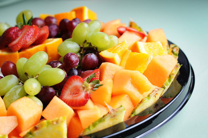 https://www.jacquelinescatering.ca/image//Products/fresh-fruit-platter.jpg